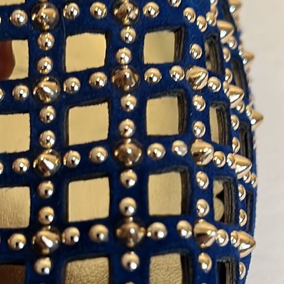 Pazzion Blue Suede Lambskin Gold Stud Embellishment & Gold Metal Toe Flats SZ 41 - Picture 10 of 15